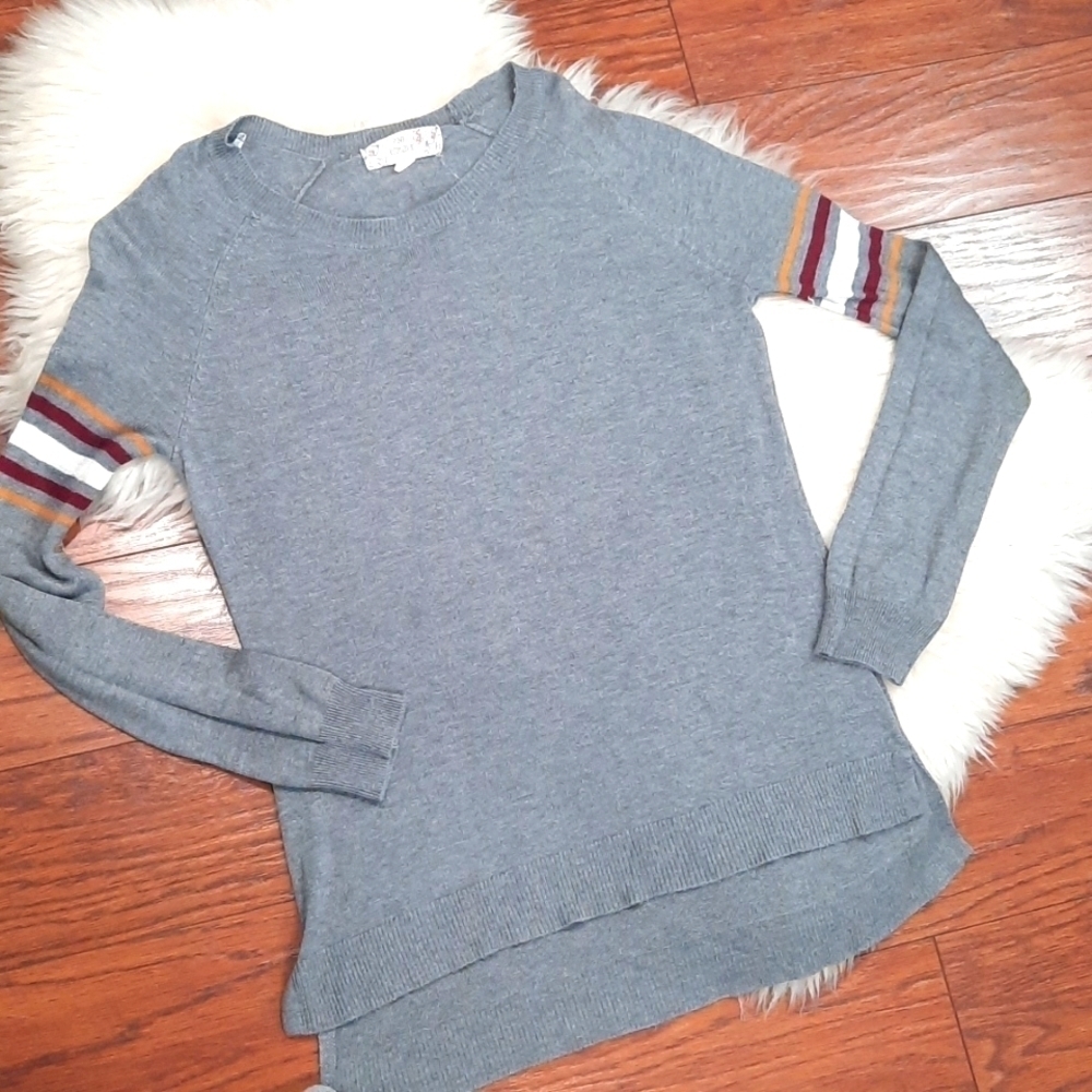 Pink Republic Gray Longsleeve Sweater